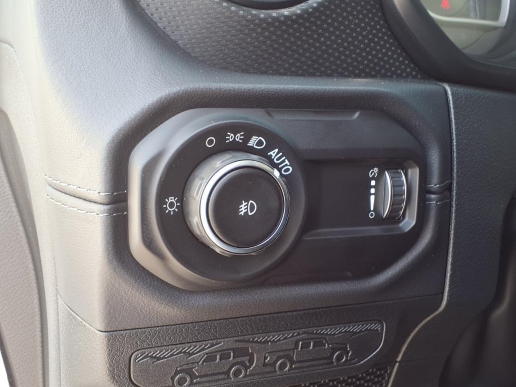 2025 Jeep Wrangler Rubicon photo 21