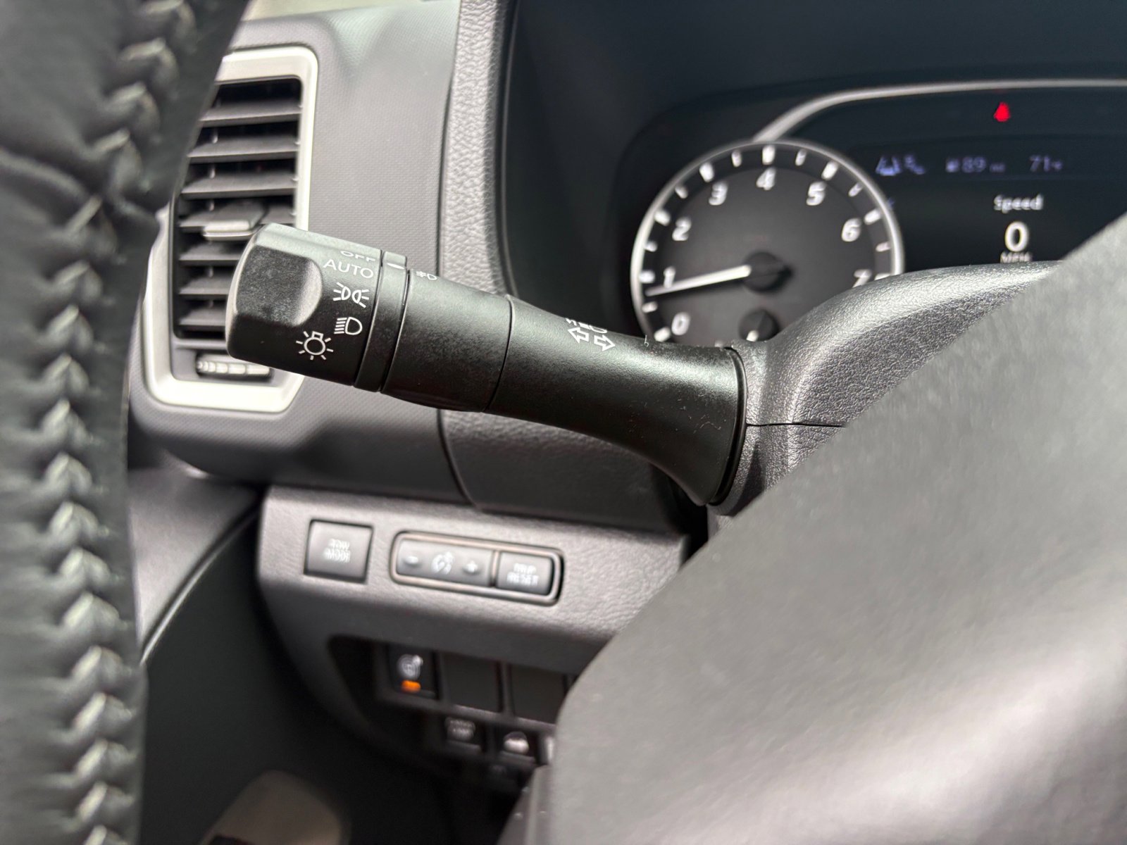 2024 Nissan Frontier SV photo 20