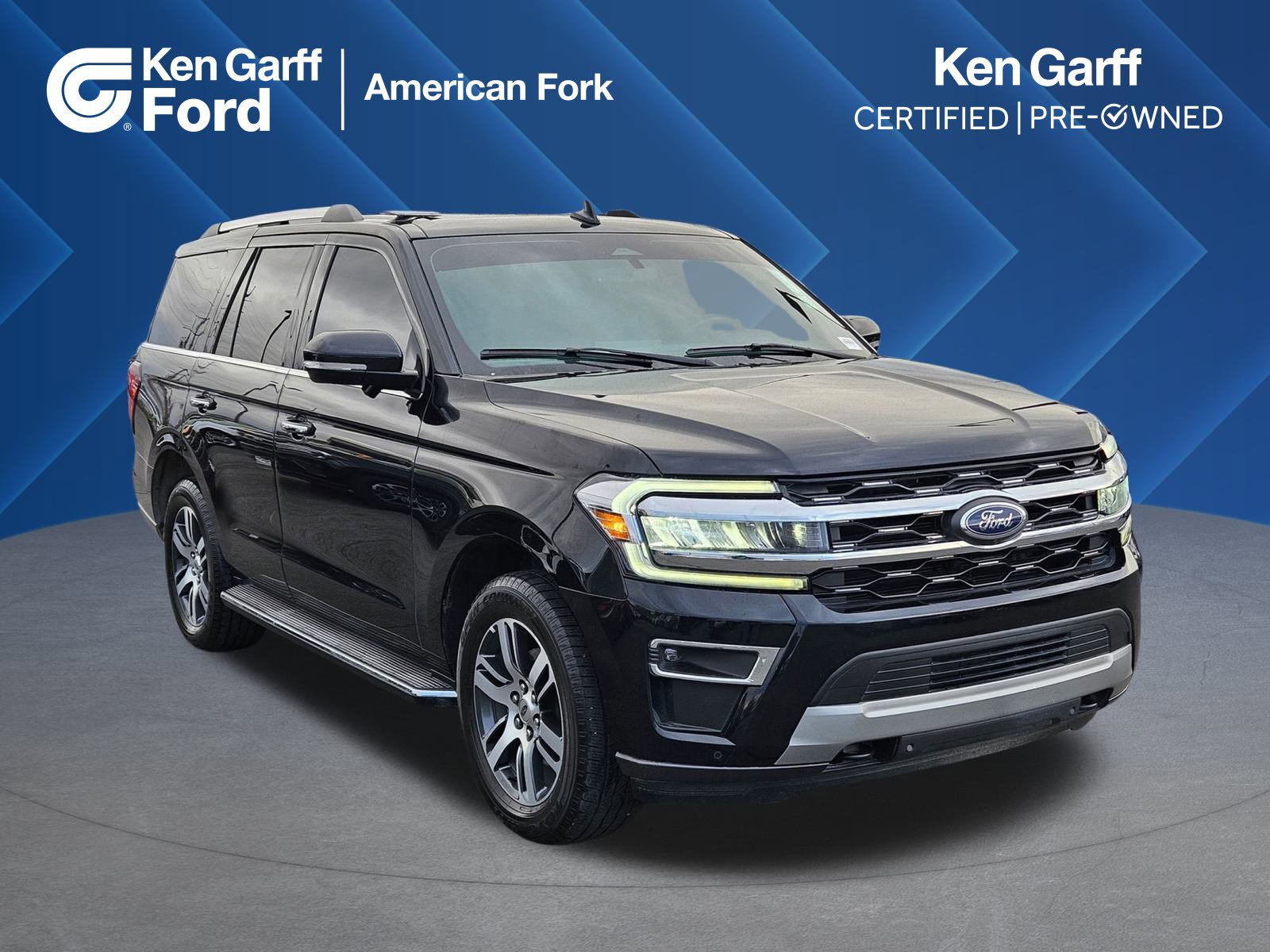 2023 Ford Expedition Limited's photo