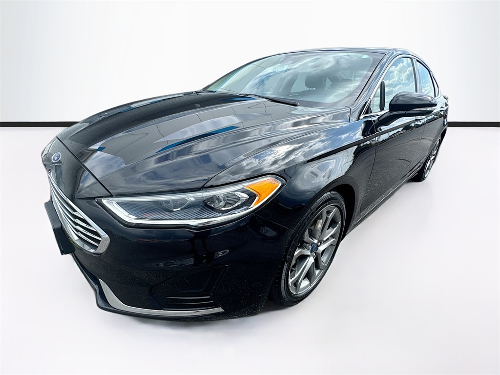 2019 Ford Fusion SEL photo 3