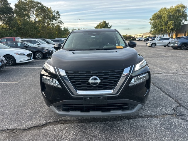 2023 Nissan Rogue SV photo 2