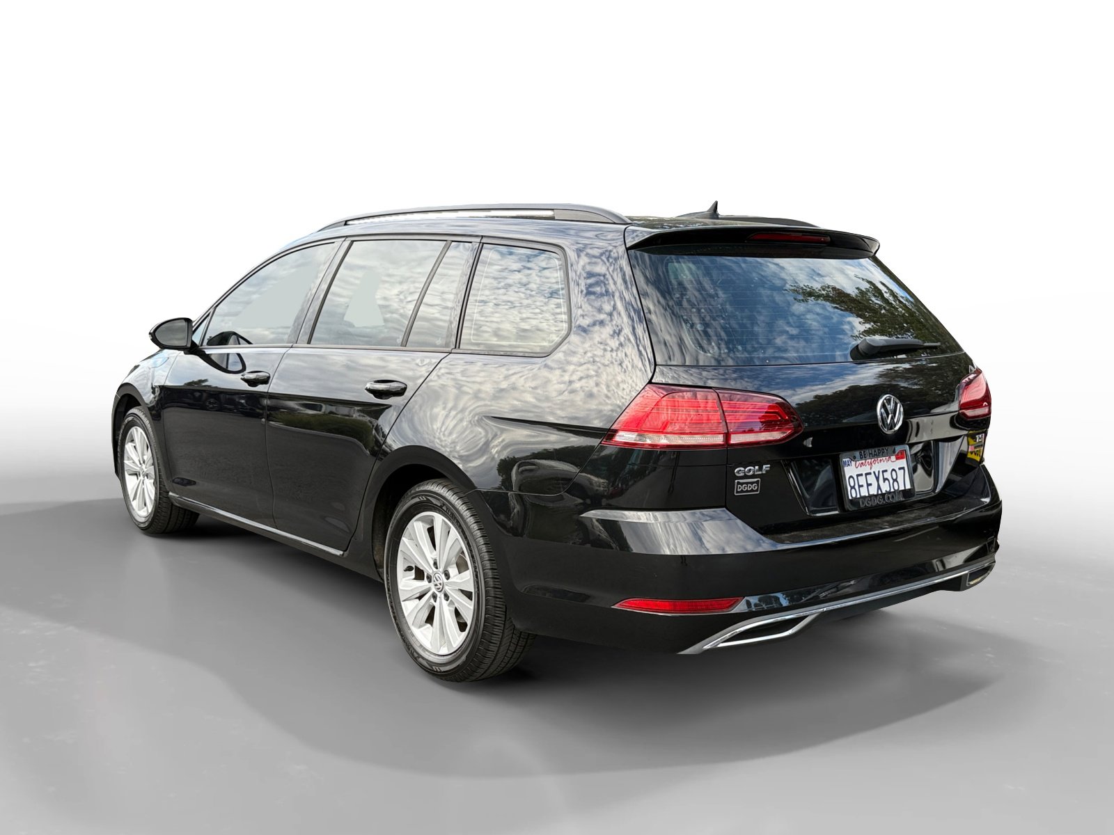 2018 Volkswagen Golf SportWagen 4Motion S photo 3