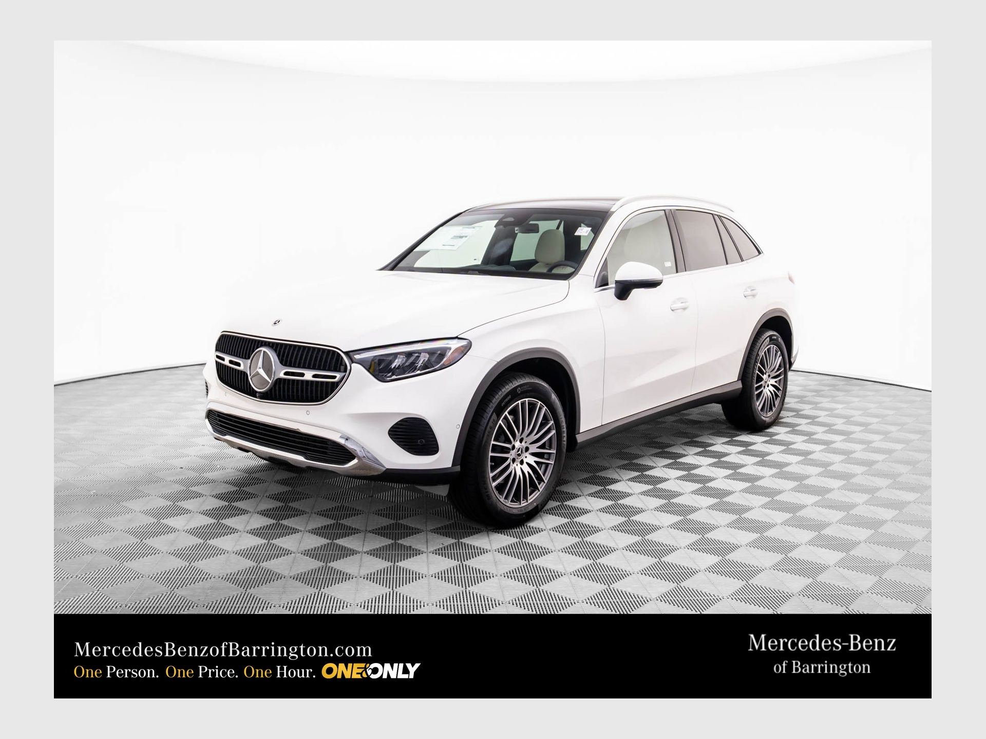 2026 Mercedes-Benz GLC Base's photo