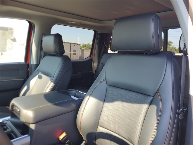 2025 Ford F-250 Lariat photo 16