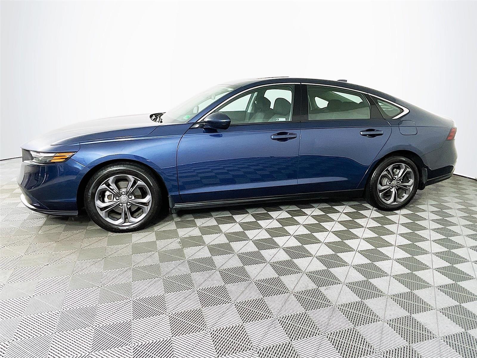 2023 Honda Accord EX photo 4