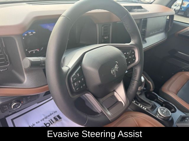 2024 Ford Bronco Outer Banks photo 11