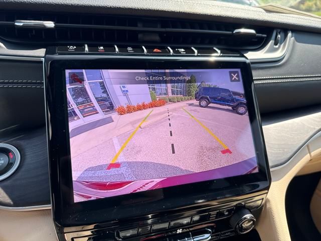 2025 Jeep Grand Cherokee Limited photo 34