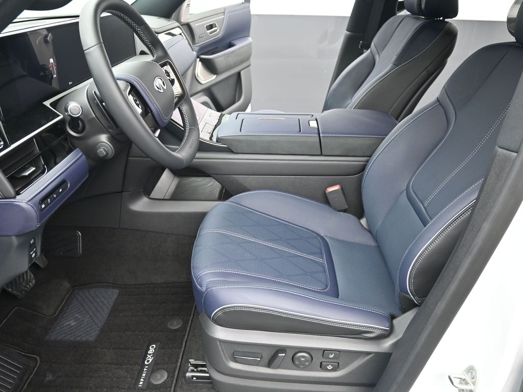 2026 Infiniti QX80 Sensory photo 9