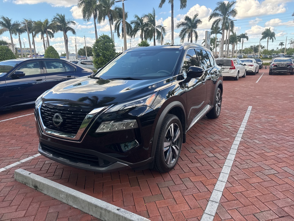 2023 Nissan Rogue SL photo 2