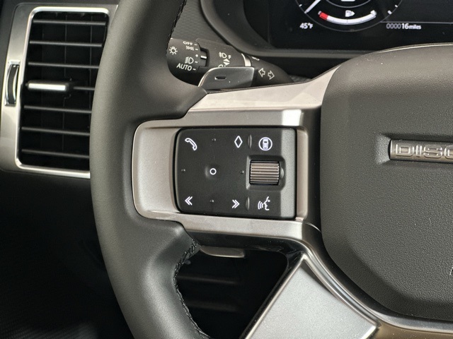 2025 Land Rover Discovery SE photo 26