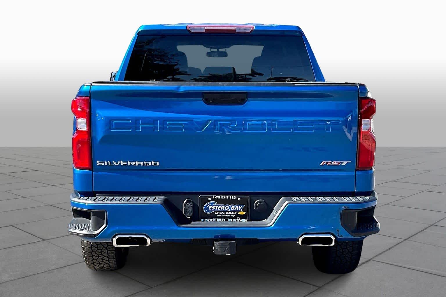 2022 Chevrolet Silverado 1500 RST photo 4