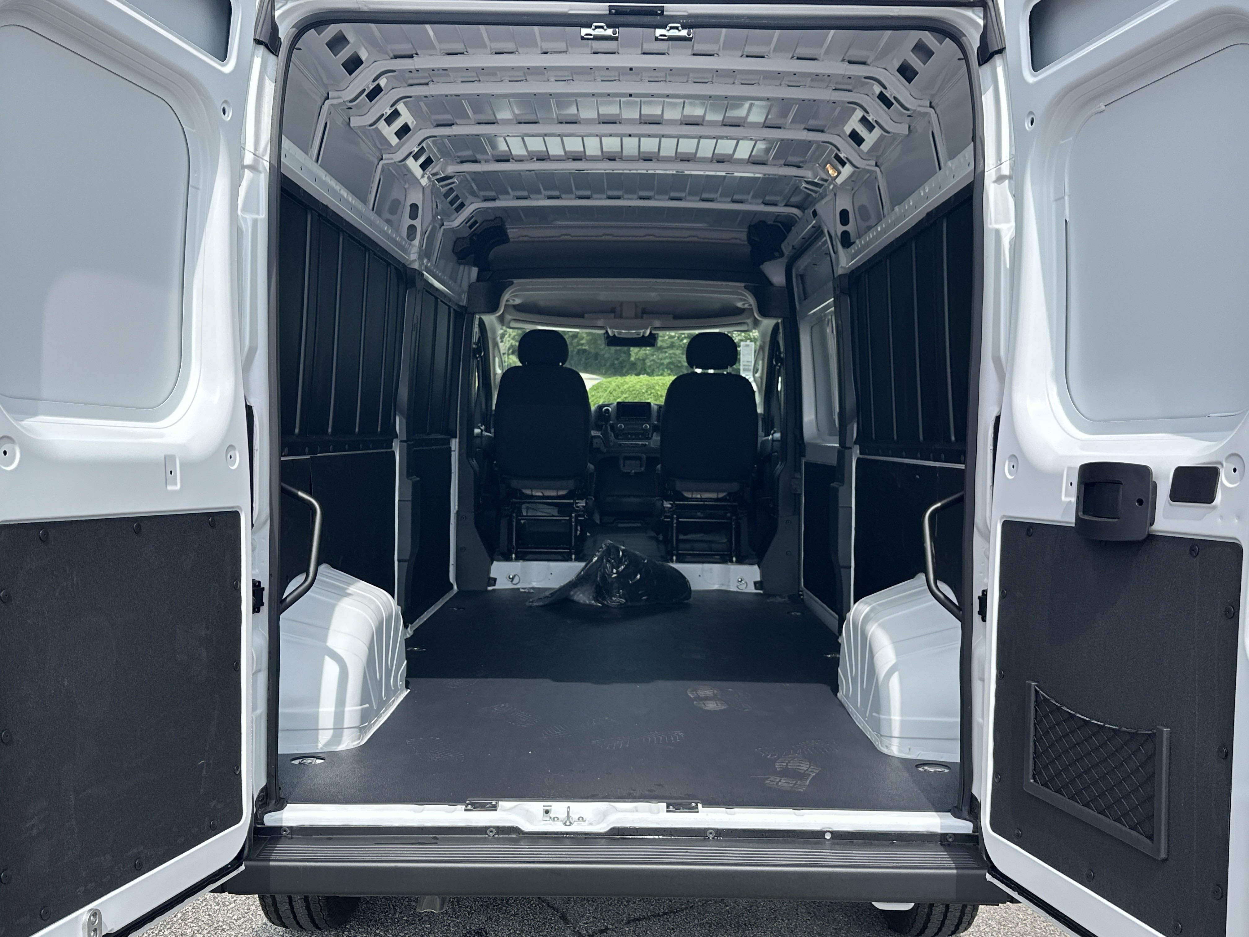 2025 Ram ProMaster 2500 photo 5