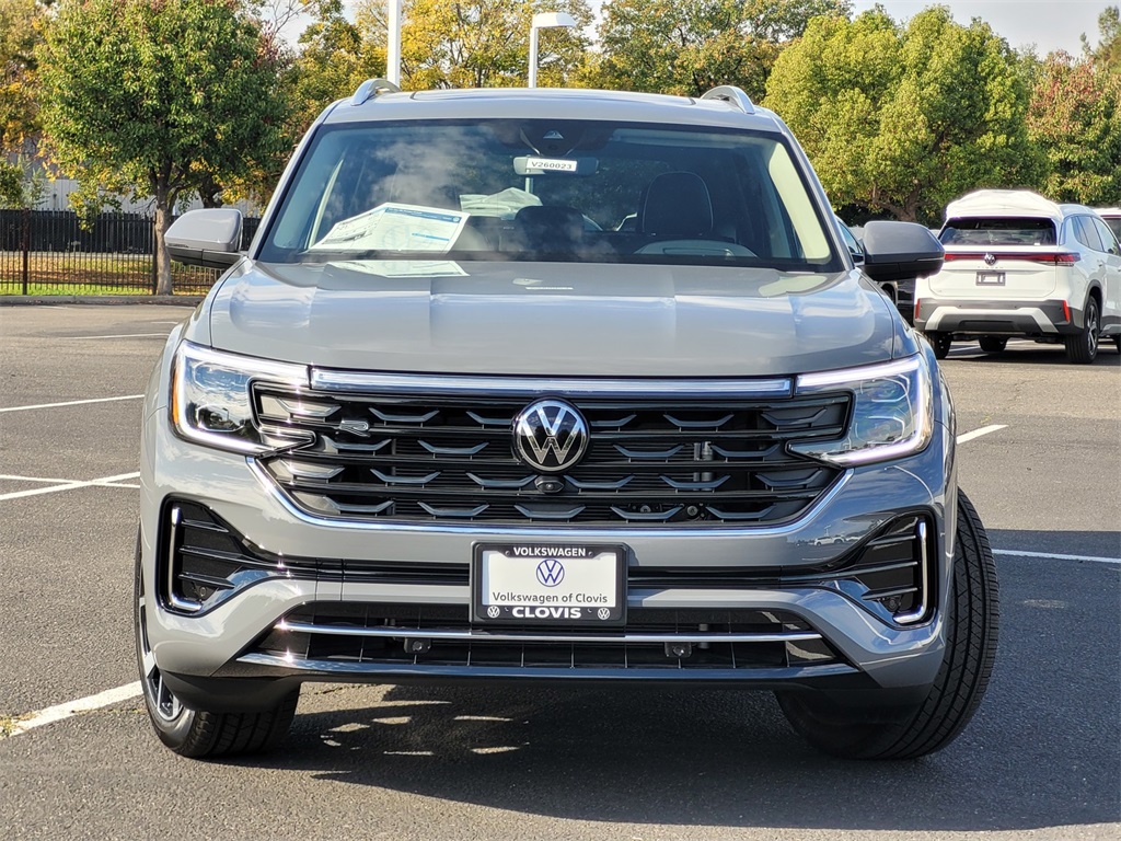 2026 Volkswagen Atlas SEL Premium R-Line photo 2