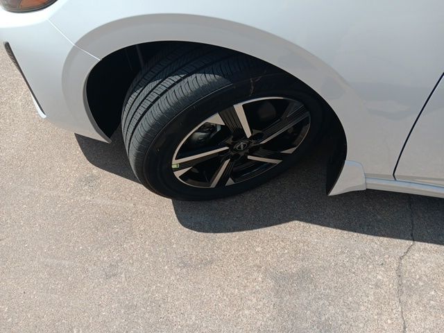 2025 Nissan Sentra SV photo 23