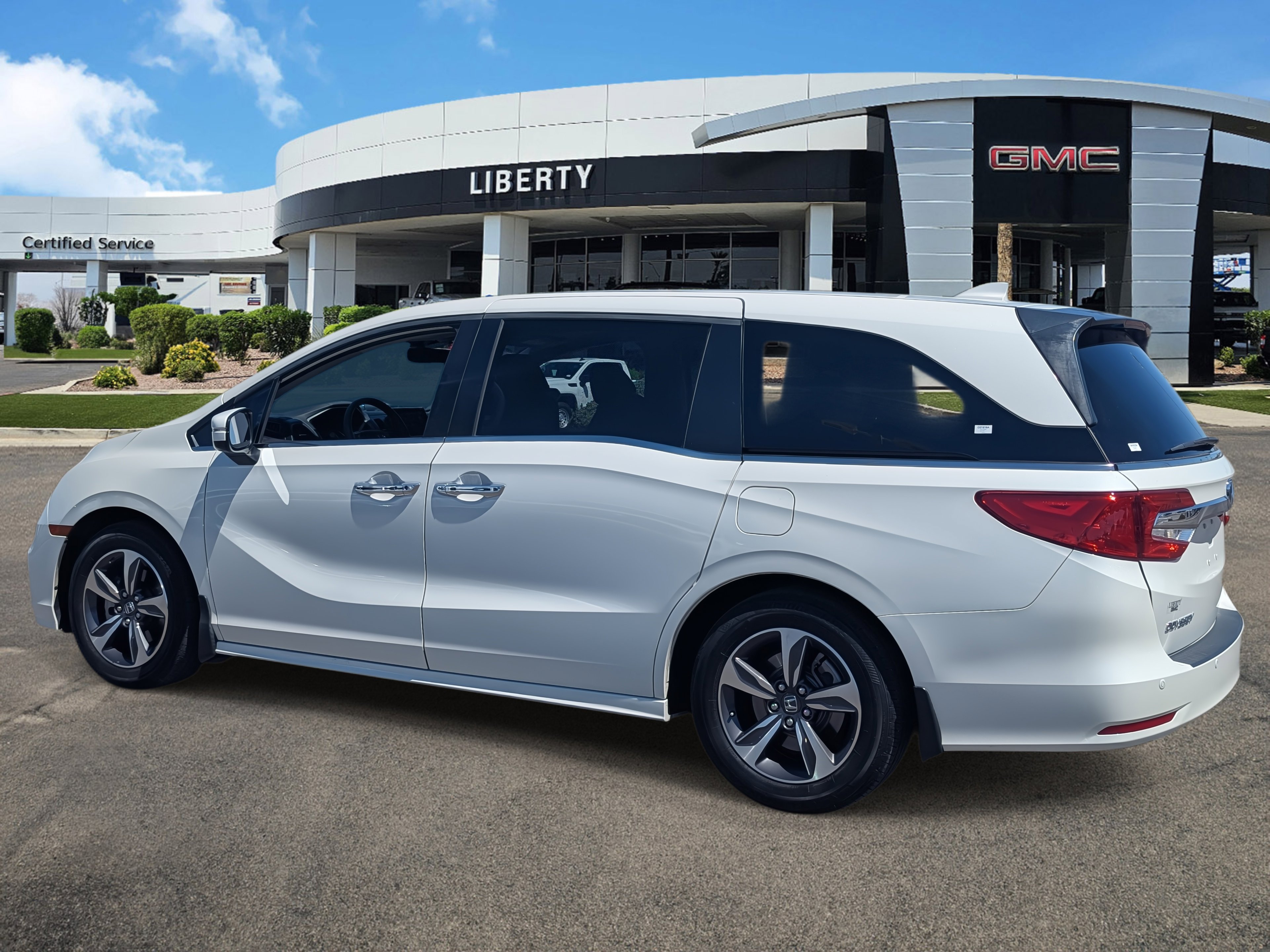 2019 Honda Odyssey Touring photo 13