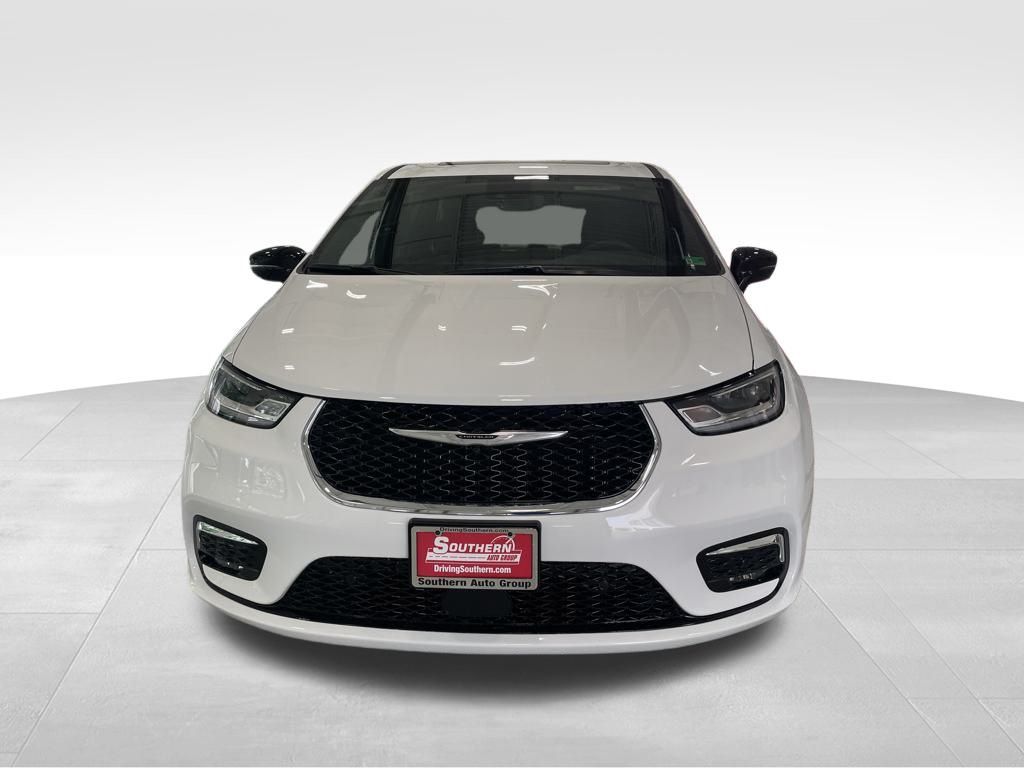 2025 Chrysler Pacifica LE photo 6