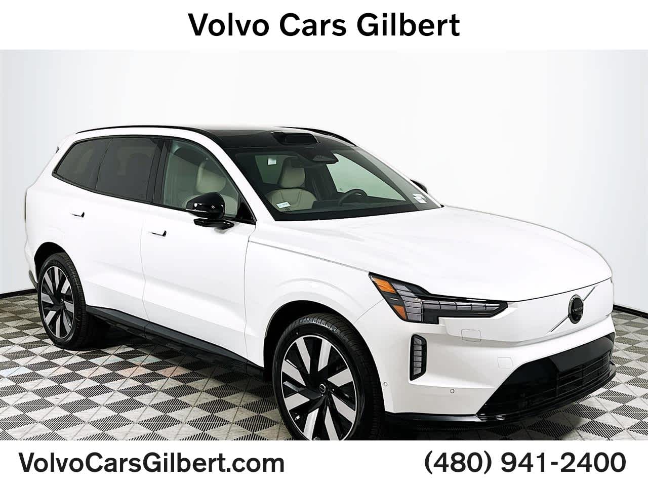 2025 Volvo EX90 Plus's photo