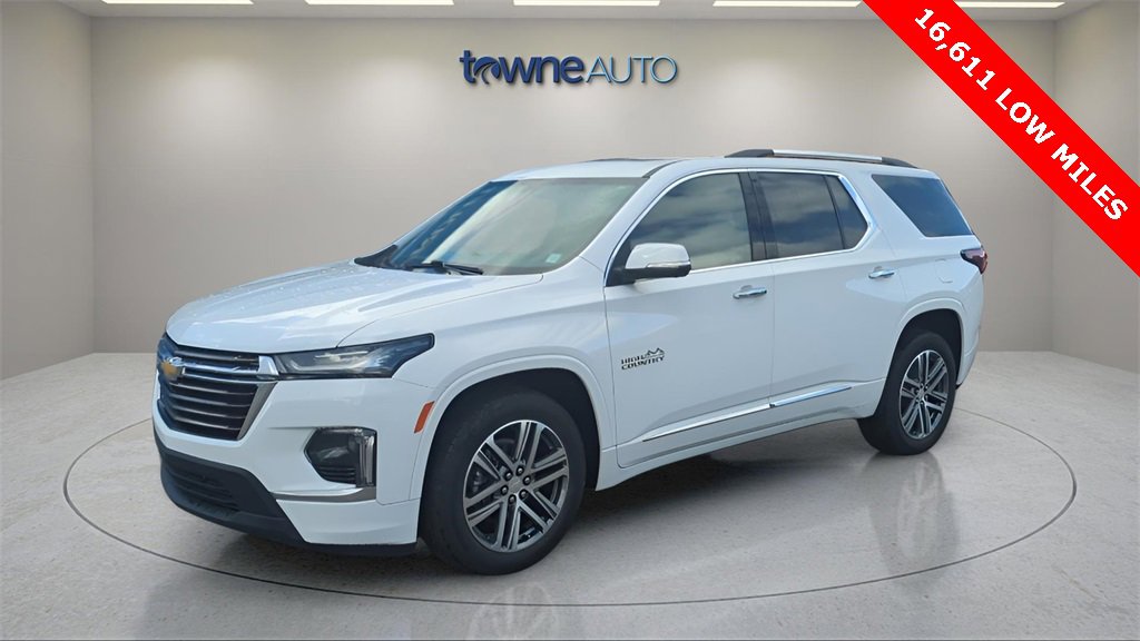2022 Chevrolet Traverse High Country's photo