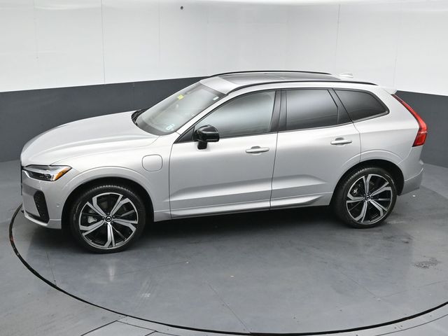 2022 VOLVO XC60 - Image 49