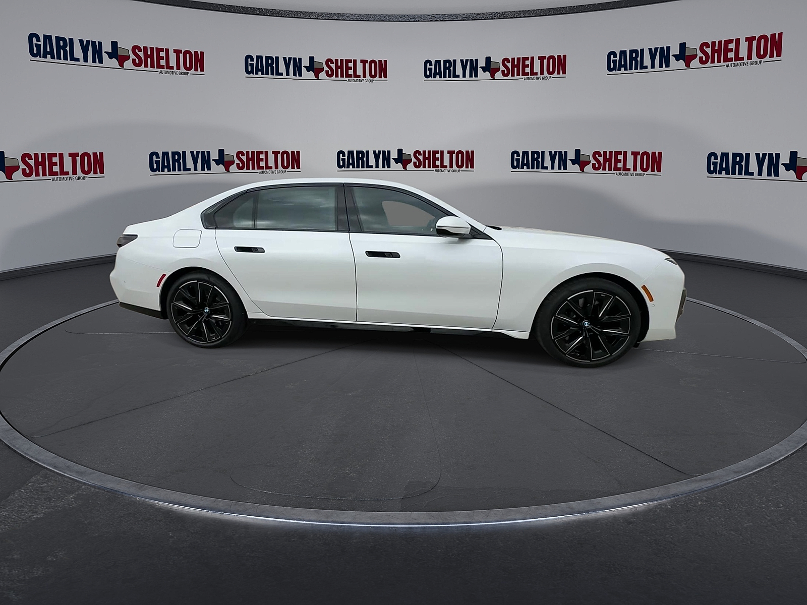 Used 2024 Mineral White Metallic BMW EDRIVE50 image 9
