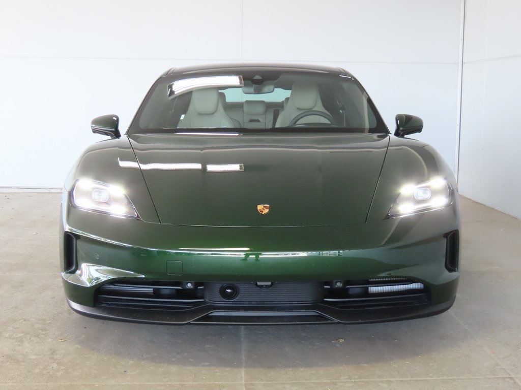 2025 Porsche Taycan 4S photo 5
