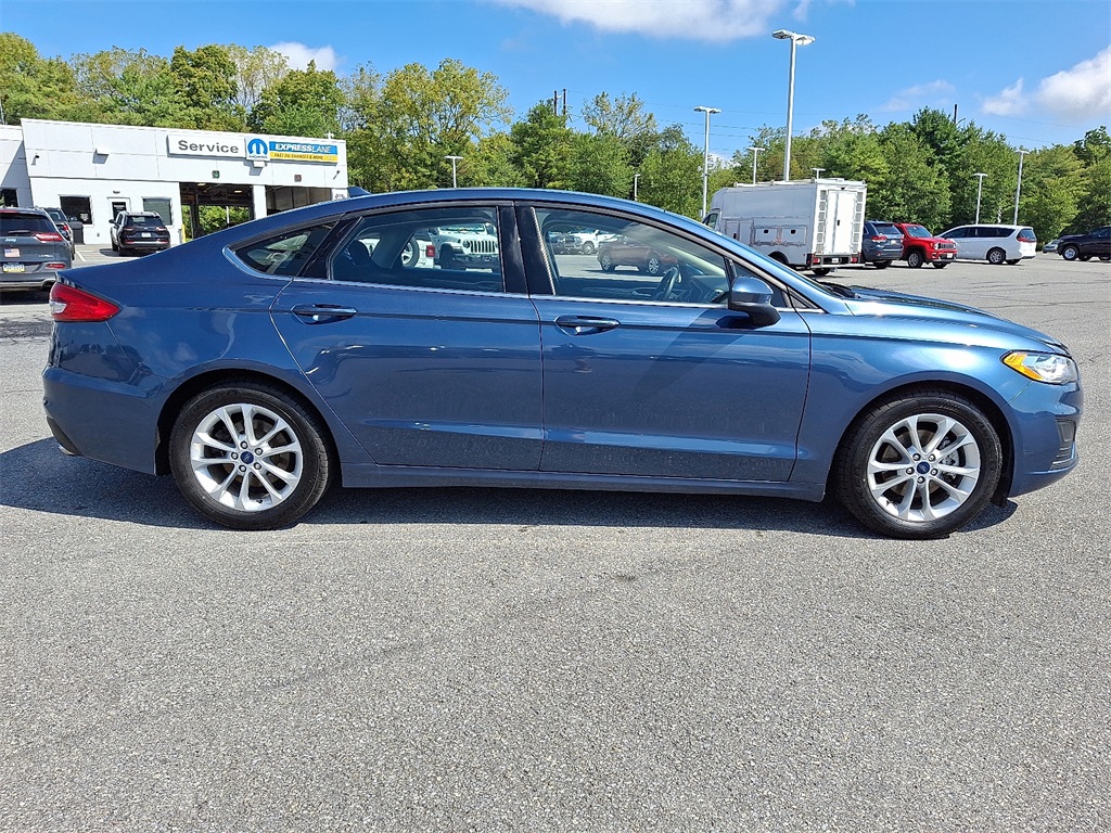 2019 Ford Fusion SE photo 6