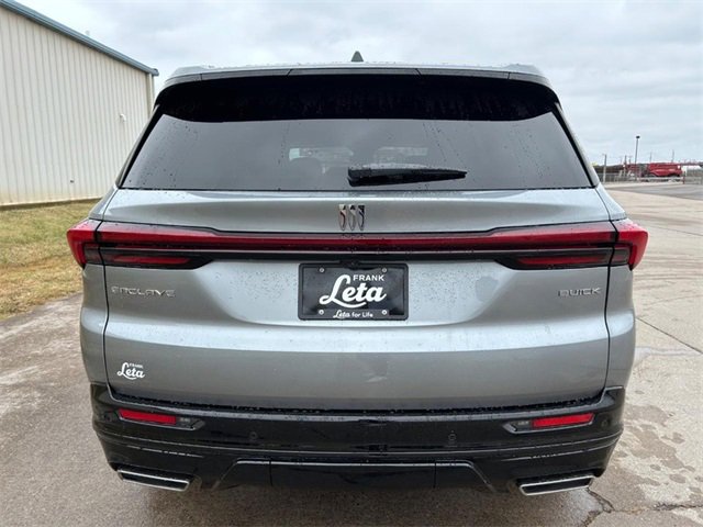 2025 Buick Enclave Sport Touring photo 3