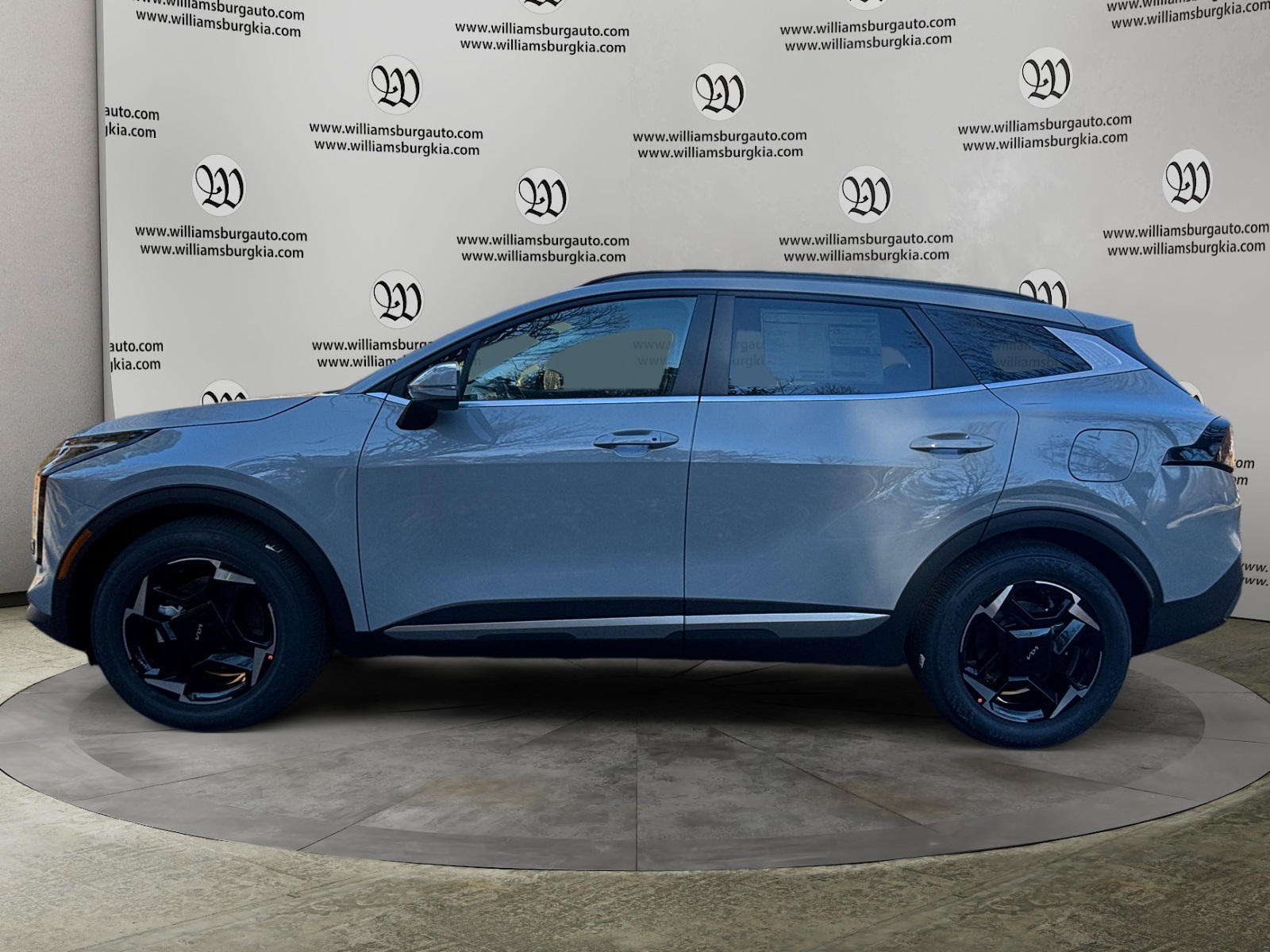 2026 Kia Sportage EX photo 2