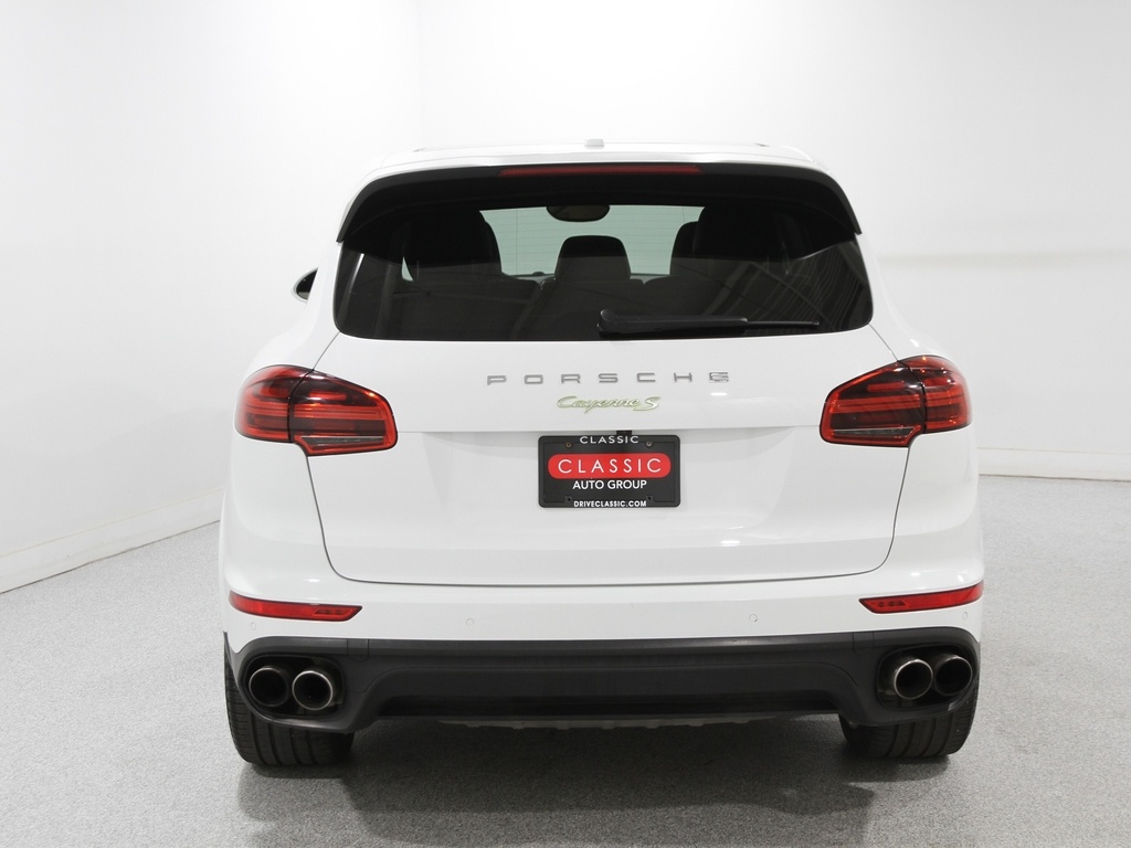 2018 Porsche Cayenne Platinum Edition photo 17