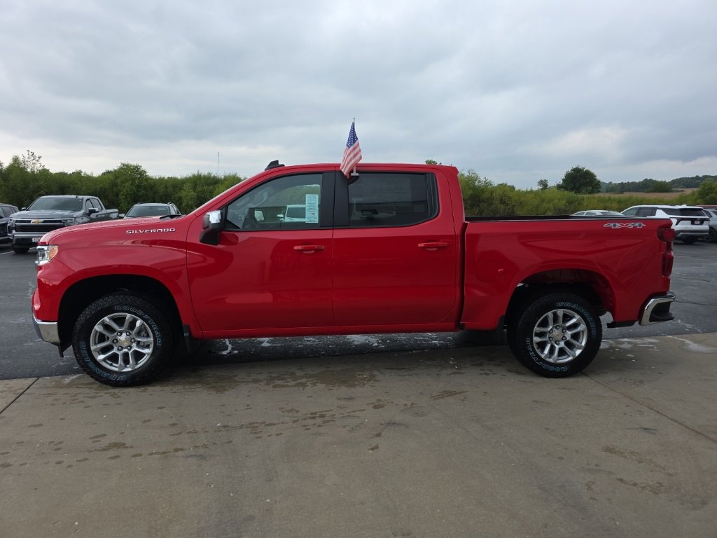 2026 Chevrolet Silverado 1500 LT photo 4