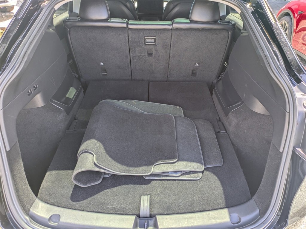 2022 Tesla Model Y Long Range photo 16