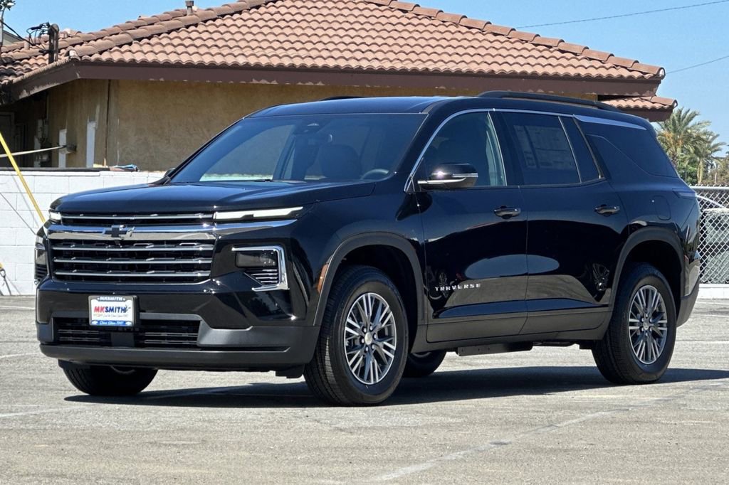 2026 Chevrolet Traverse photo 8