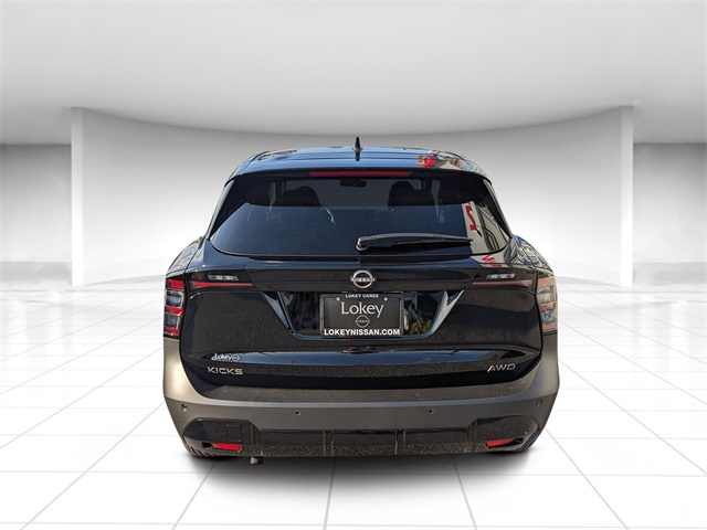2025 Nissan Kicks SV photo 4
