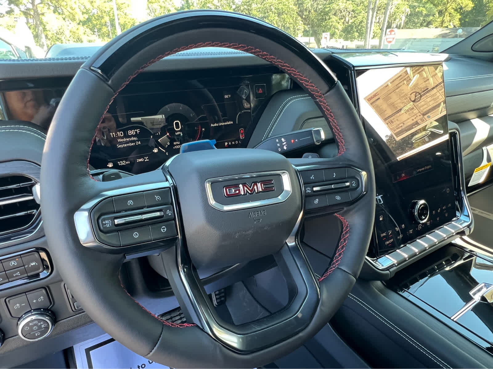 2025 Gmc Yukon AT4 Ultimate photo 14