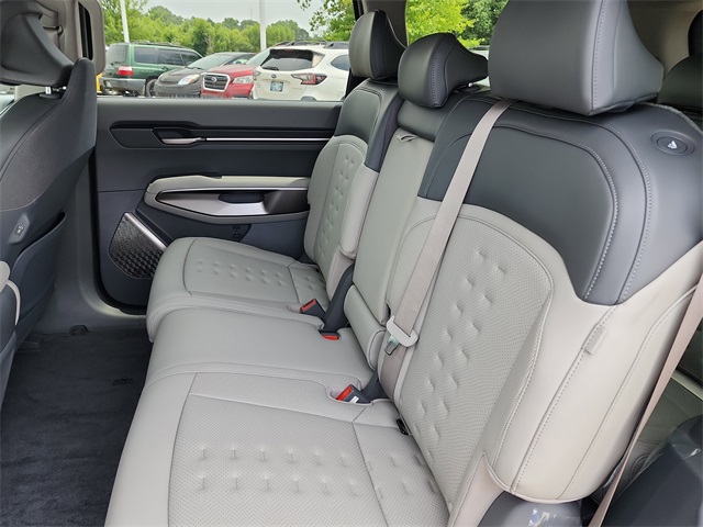 2026 Kia EV9 Wind photo 11
