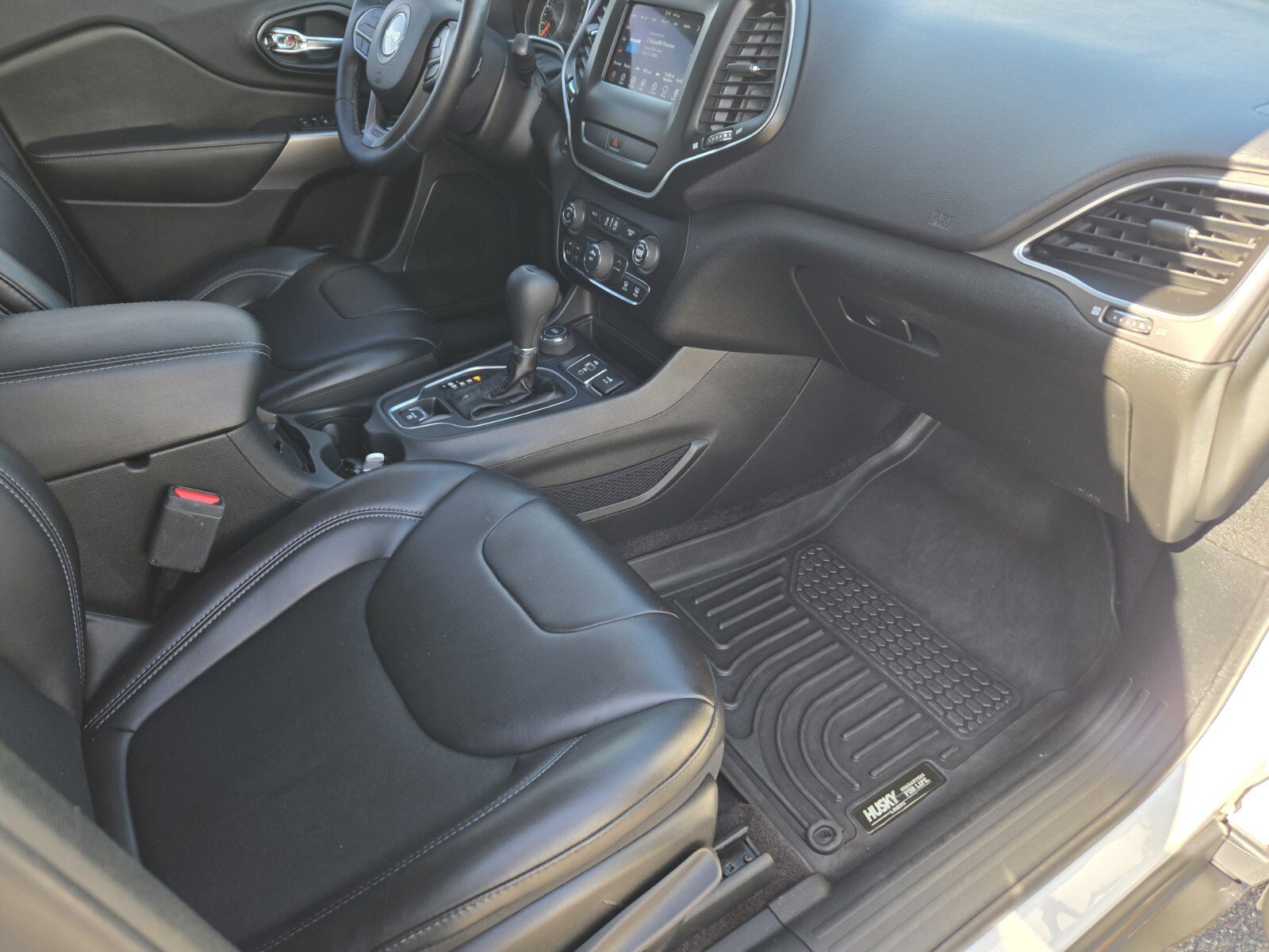 2019 Jeep Cherokee Latitude photo 11