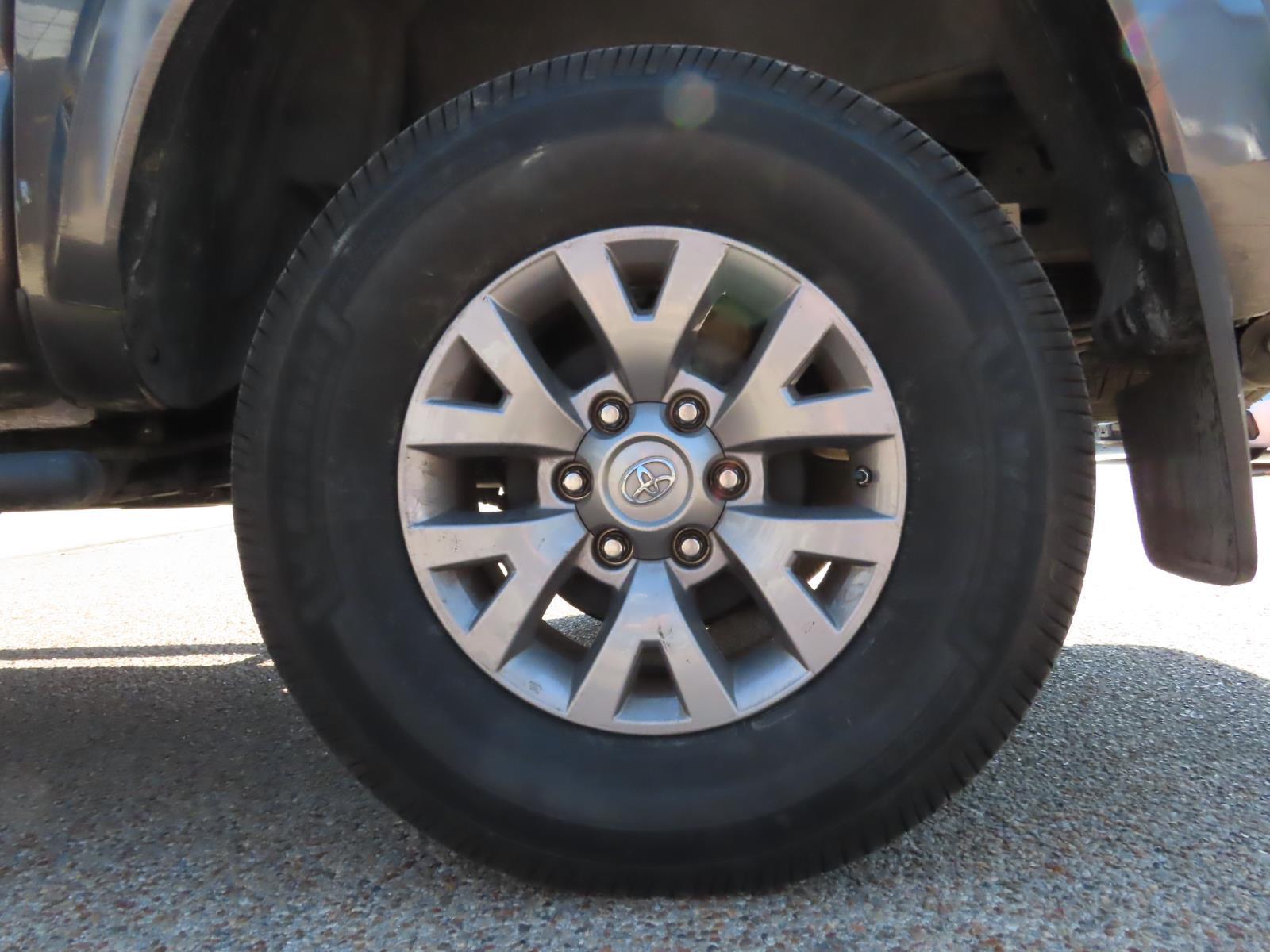 2019 Toyota Tacoma SR5 photo 4