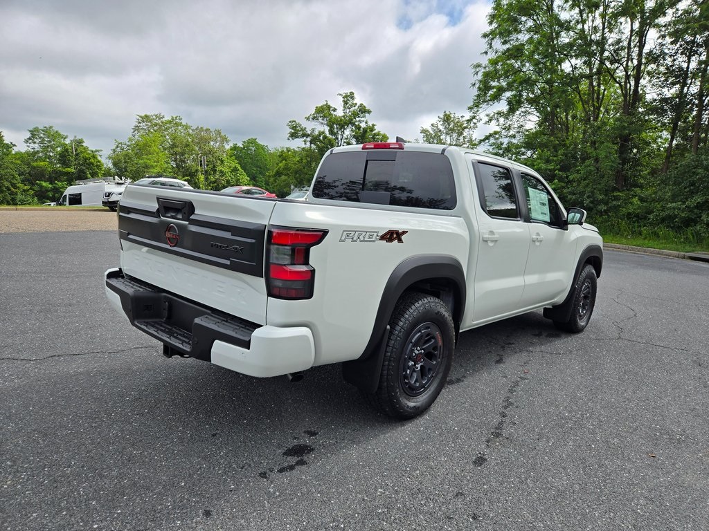 2025 Nissan Frontier PRO-4X photo 3