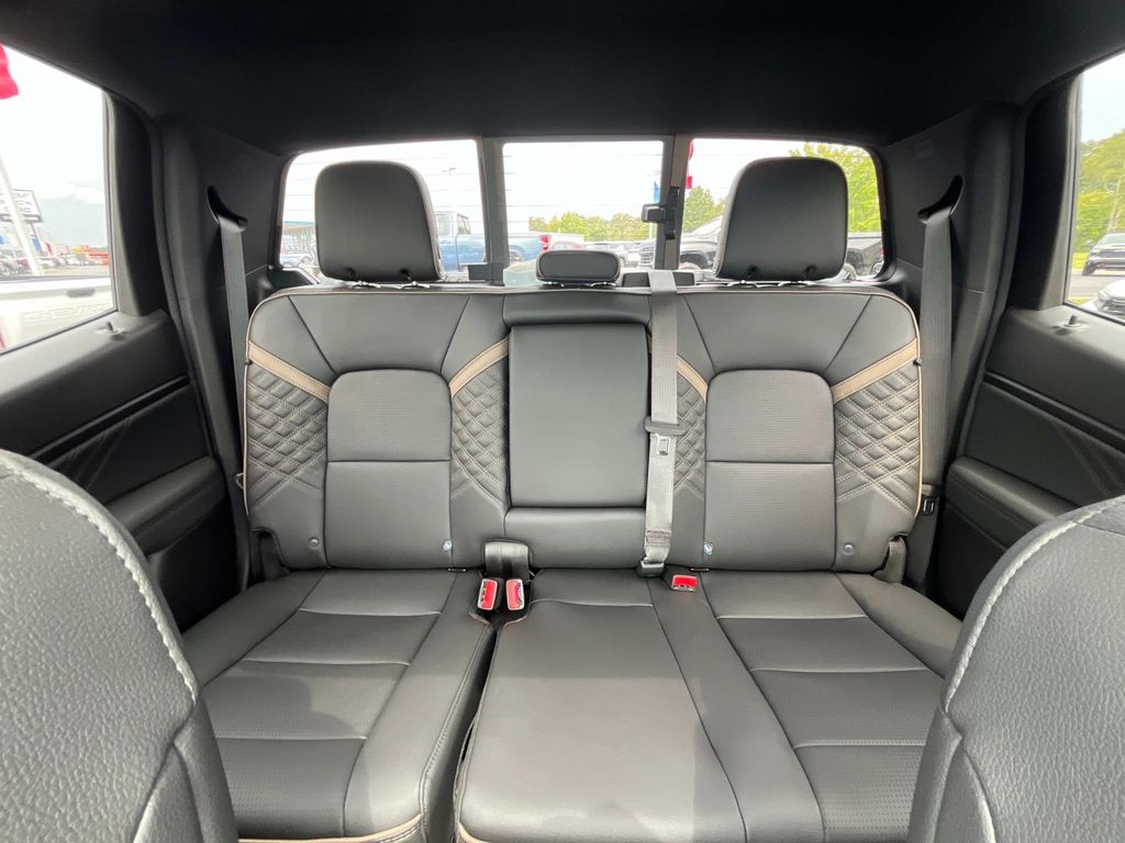 2026 Gmc Canyon Denali photo 28