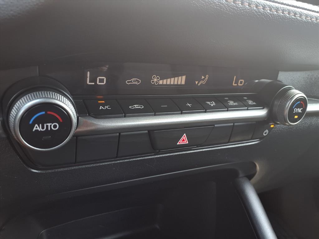 2024 Mazda Mazda3 2.5 Select Sport photo 23