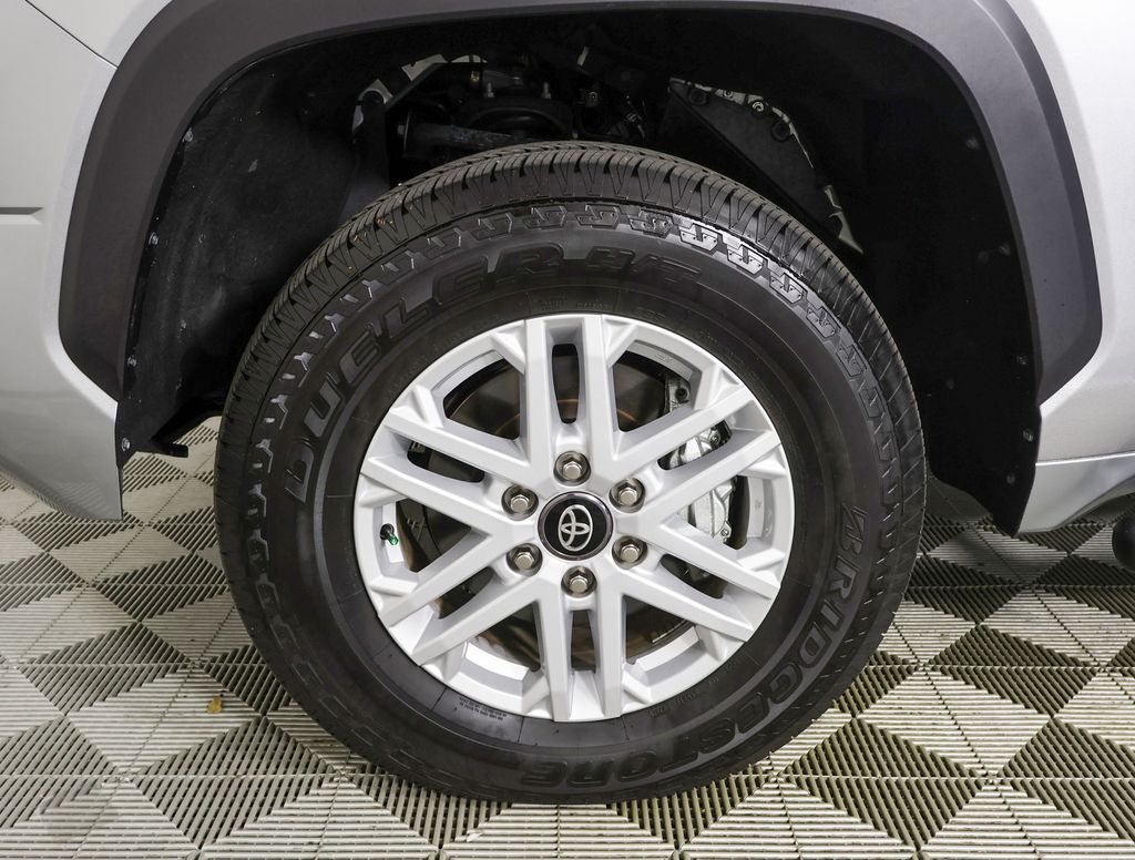 2025 Toyota Tundra SR5 photo 5