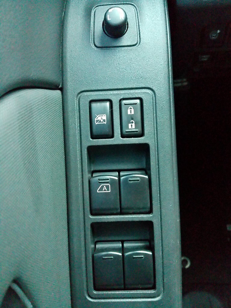 2024 Nissan Frontier SV photo 35