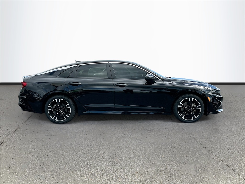 2022 Kia K5 GT-Line photo 4
