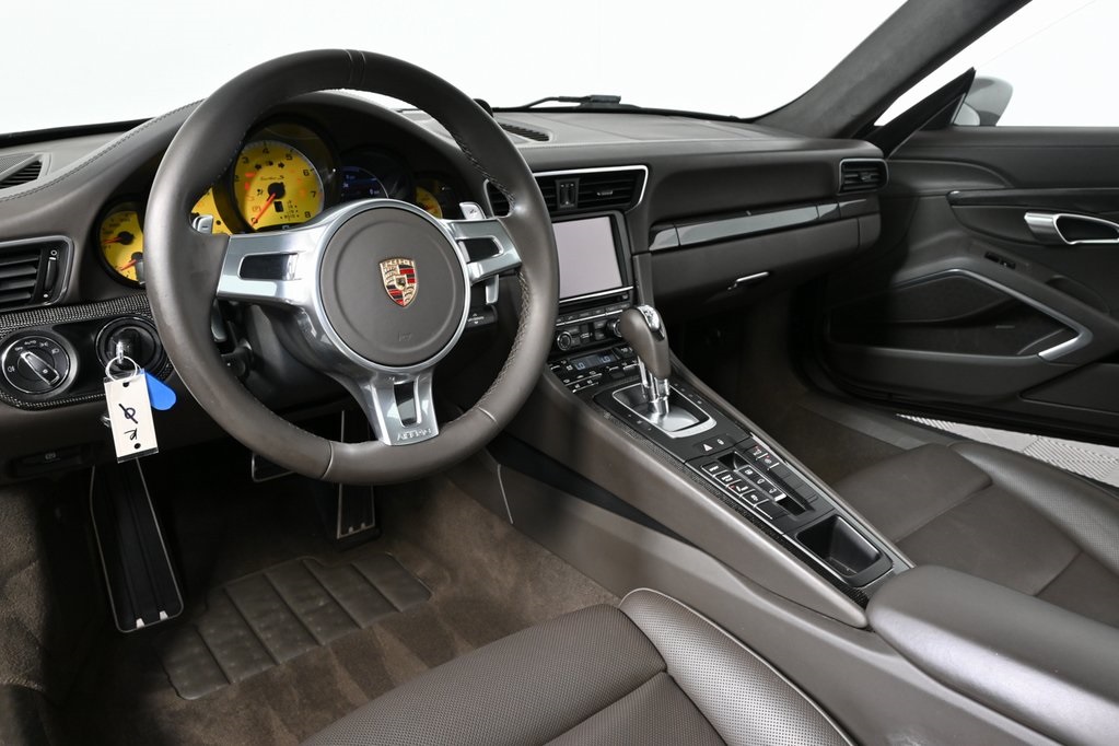 2014 Porsche 911 Turbo photo 4