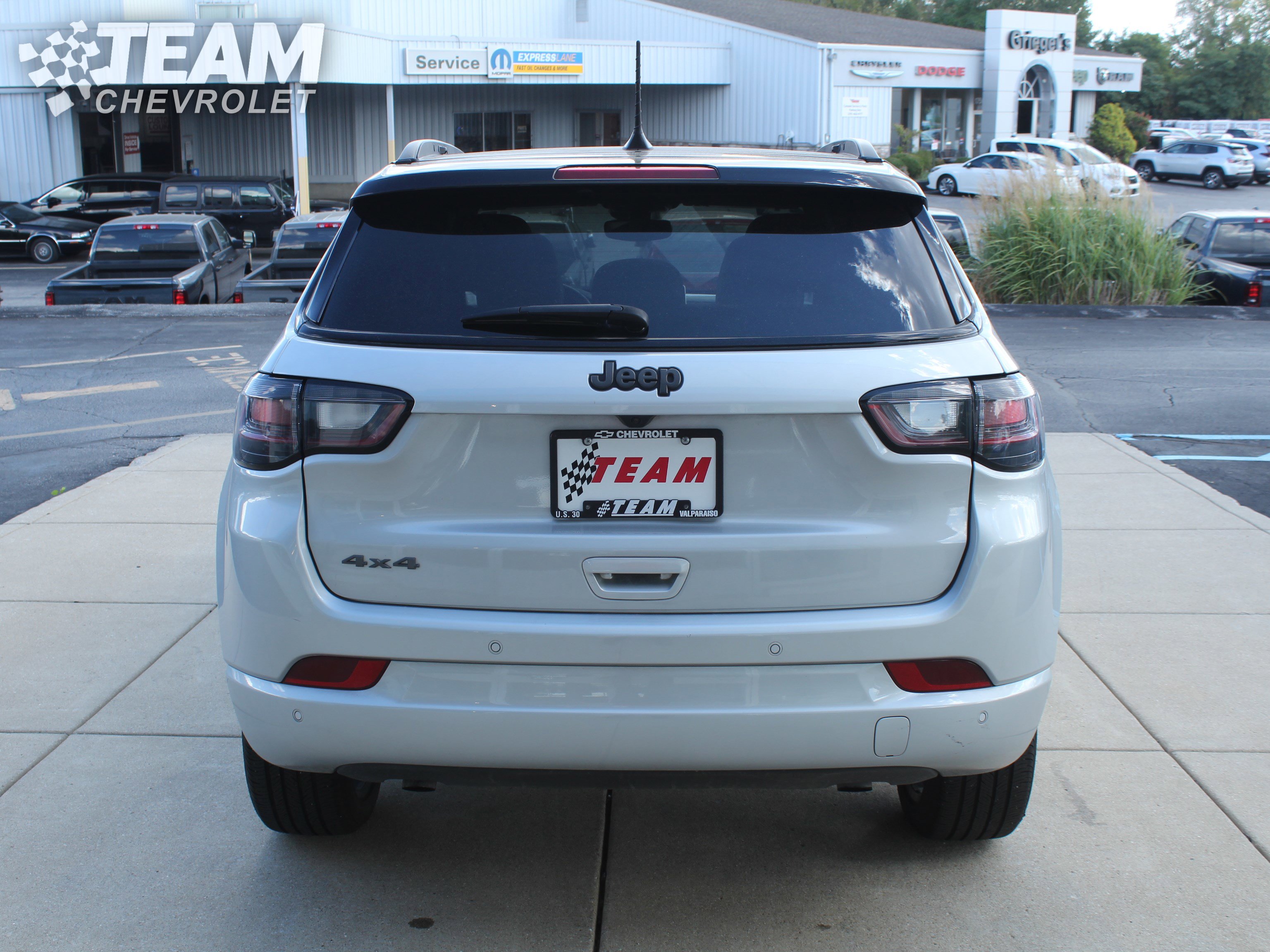 2024 Jeep Compass Limited photo 2