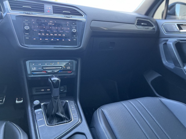 2022 Volkswagen Tiguan SE R-Line Black photo 6