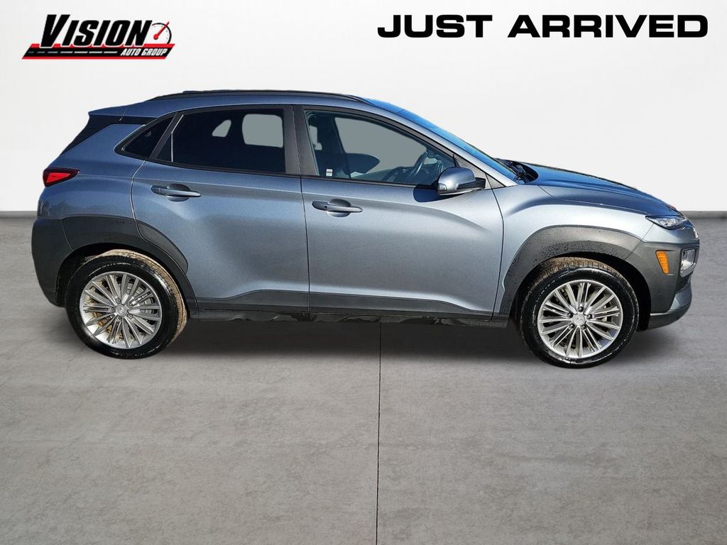 2020 Hyundai Kona SEL Plus photo 4