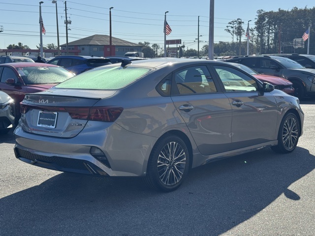 2024 Kia Forte GT-Line photo 4