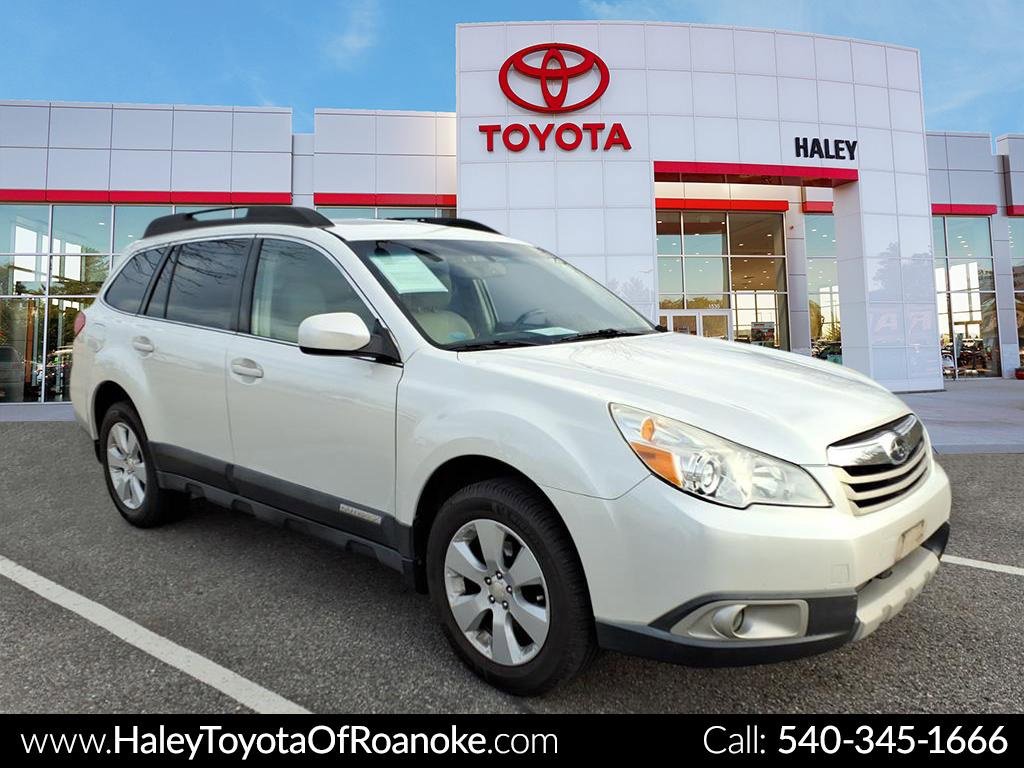 2010 Subaru Outback I Limited's photo