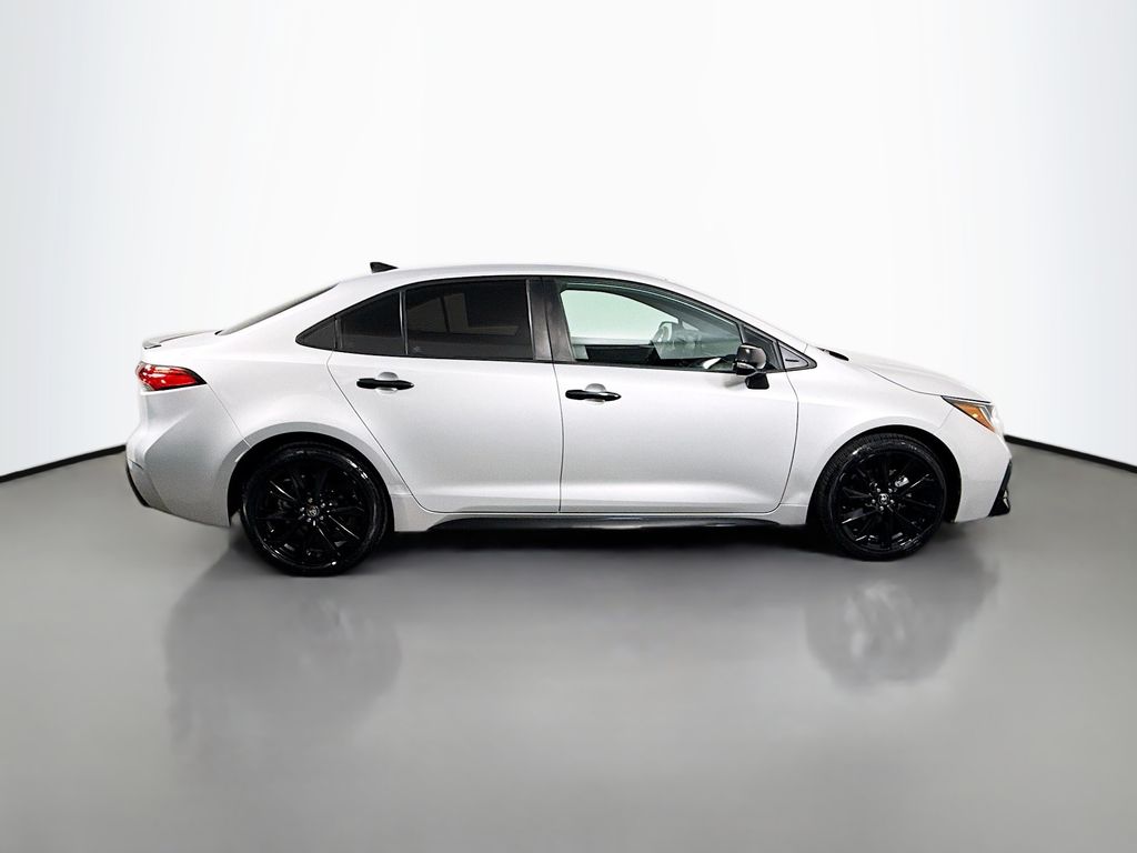 2022 Toyota Corolla SE photo 8